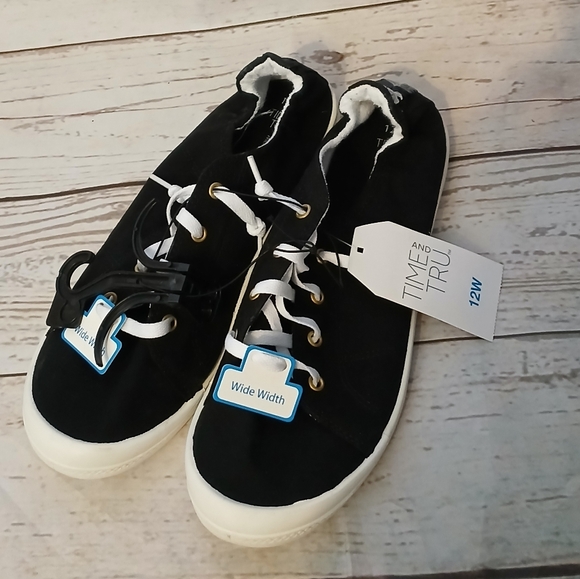 Time and Tru Women's Scrunch Back Sneakers Black Size 12W - Picture 5 of 5